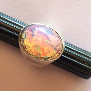 beautiful STERLING Silver RING (6.5) small